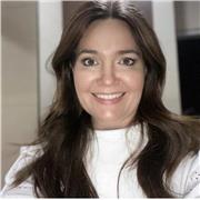 Profesora de español o de arte para niños